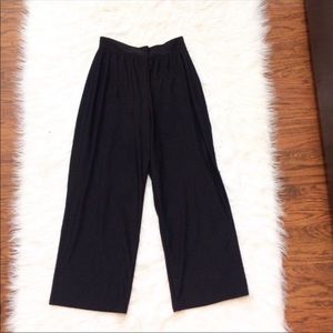 SPANX Cropped black pants w shapewear Bod A Bing